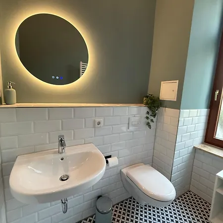 4 Sz Altbauwohnung Mit Parkplatz Im Waldstraßenviertel Apartment *